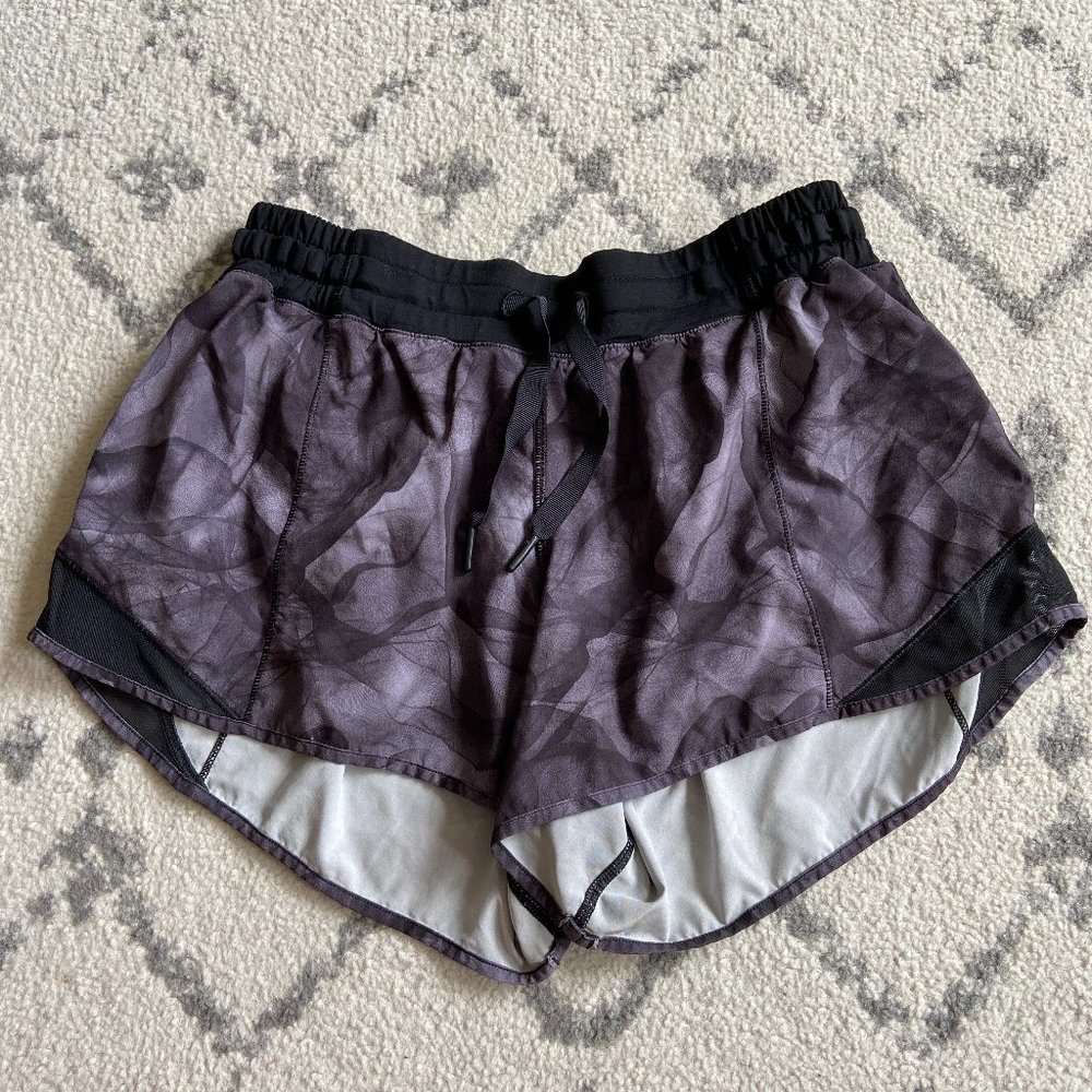 Lululemon Women's Grey Short